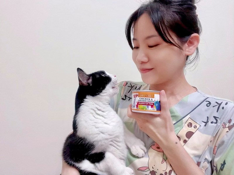 女人知己試用大隊,口碑行銷,部落客行銷,PURRFACT 波菲特貓用主食罐,主食罐,PURRFACT波菲特,貓主食罐,貓罐,PURRFACT波菲特貓用主食罐,魚肉蔓越莓主食罐,鮮嫩雞主食罐,鹿肉雞肉主食罐,牛肉鵪鶉貓主食罐,干貝蠶蛹配方,鱷魚肉白木耳配方,雞肉魚肉配方,安心鶉配方,評價,體驗,適口性佳,心得,成貓適用,高齡貓適用,質地是慕絲狀